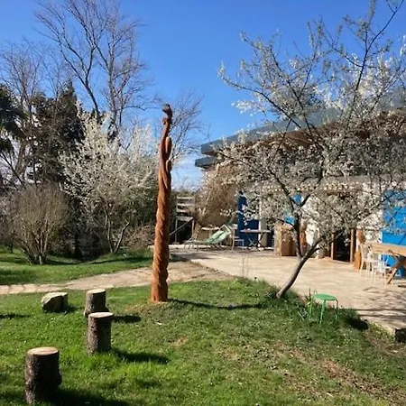L'abeille-vie * Treziers
